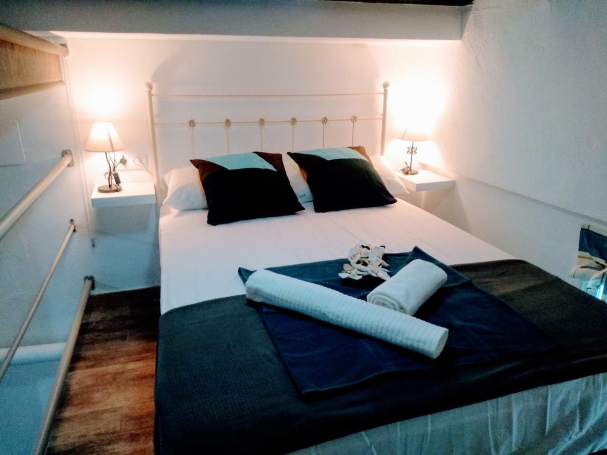Wish Suite Barrio De Leon En Triana Sevilla Bagian luar foto
