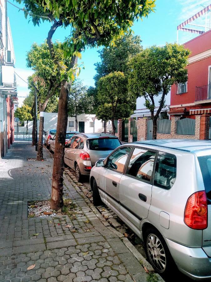 Wish Suite Barrio De Leon En Triana Sevilla Bagian luar foto