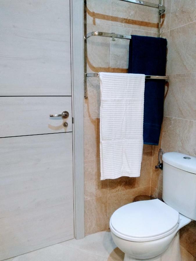 Wish Suite Barrio De Leon En Triana Sevilla Bagian luar foto
