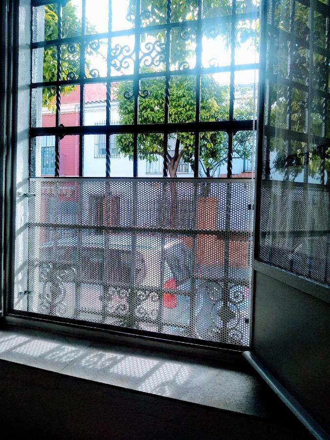 Wish Suite Barrio De Leon En Triana Sevilla Bagian luar foto
