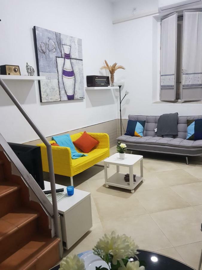 Wish Suite Barrio De Leon En Triana Sevilla Bagian luar foto