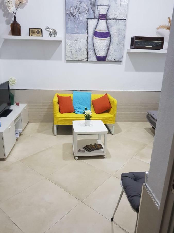 Wish Suite Barrio De Leon En Triana Sevilla Bagian luar foto